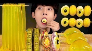 'ASMR MOST POPULAR GOLD FOOD 우주눈알 틱톡 과일 젤리 국수 금괴 먹방 MUKBANG GOLD TIKTOK EYEBALL JELLY NOODLES JELLO'