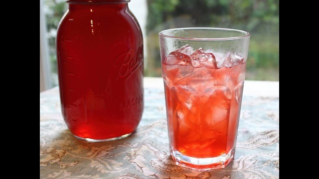 'Strawberry Syrup - How to Make Fresh Strawberry Syrup and Strawberry Soda'