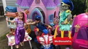 'Shimmer and Shine Disney Princess McDonalds Drive Thru Castle Pretend Play'