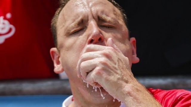 'The Untold Truth Of Joey Chestnut'