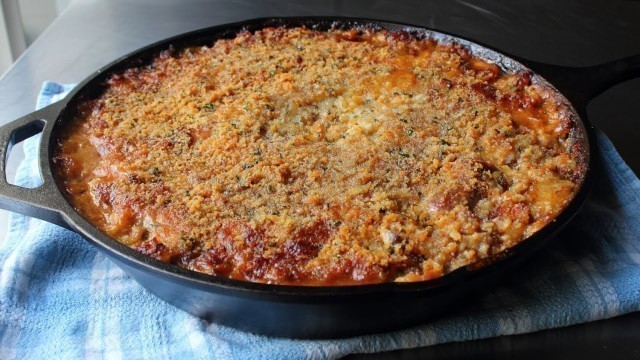 'Cassoulet - French White Bean & Meat Gratin - Cassoulet de Toulouse Recipe'