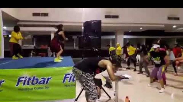 'Zumba Fitness Plaza Balikpapan - Lia Morena'