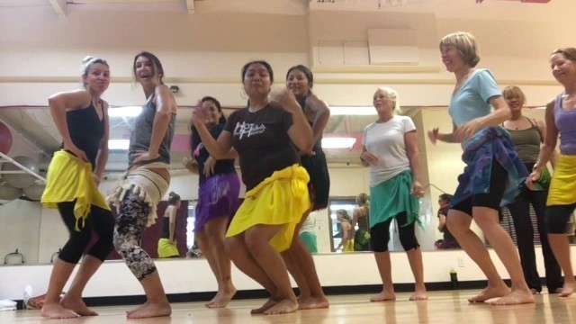 'HOT HULA fitness® with Niki from Maui--Legs & Abs'