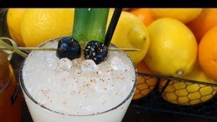 'No-Blend Piña Colada Cocktail Recipe | Happiest Hour'