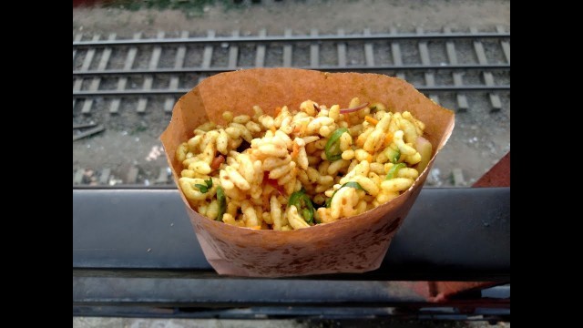 'Masala Chana Jhal Muri at Kamalapur Railway Station | Street Food Cart'