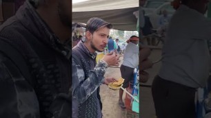 '#streetfood  #dahivada #golgappa #allotikki  #foodcart #pooribhaji #mobilevideo #samsungs20fe'