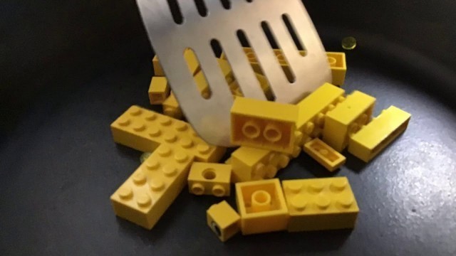 'Making food w/ Lego'