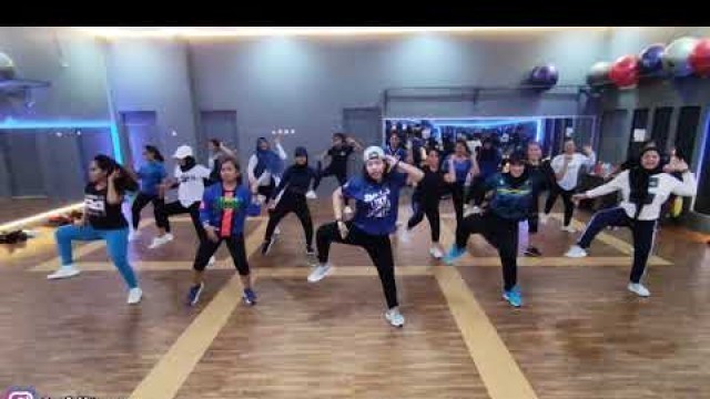 'VIBRA -DONMIGUELO X NFASIS | ZUMBA | DANCE FITNESS | CHOREO YULI UV & DITA | EDITA FEBRIANA'