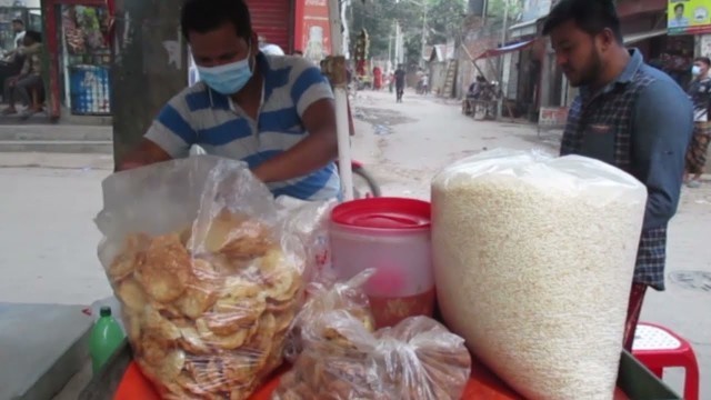 'Bangladeshi Street Food  Vel puri | Testy Bhel puri | Food Cart'