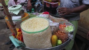 'Bangladeshi Street Food Ghati Gorom Jhalmuri Canacur  Food Cart'