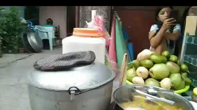 'PHILIPPINES - The food cart on the street - Soliman Street'