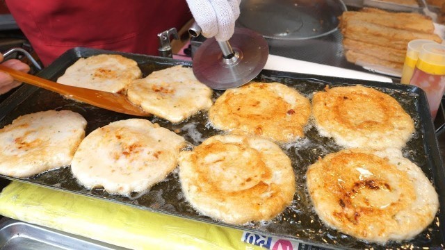 'Fishcake Pancake, Fishcake Sandwich Toast - Korean Street Food / 복댕이네 어묵호떡 어묵샌드'