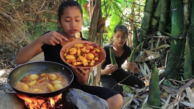 'Finding Bamboo shoot for food- Cooking Duck egg spicy delicious with Bamboo shoot for food in forest'