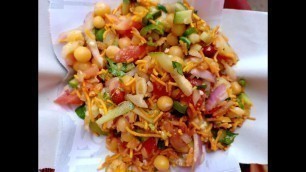 'Extremely Tasty Chanachur Chaat | Street Food Cart'