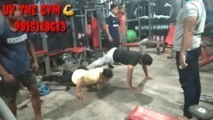 'pushups  kaise lagaae u.v the gym'