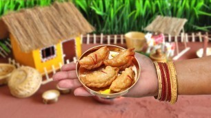 'Miniature Gujiya Recipe | Holi Special Gujiya | Miniature Cooking | The Mini Food Show'