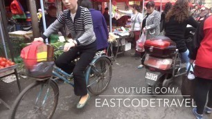 'Wuhan morning market'