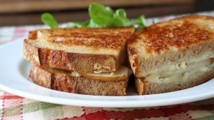 'Grilled Brie & Pear Sandwich - Grilled Cheese Sandwich Recipe'