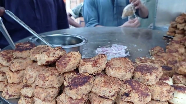 'Regal chowk famous Gotala Roadside street food karachi'