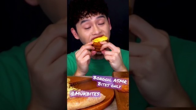 'Bonggil ASMR cheesy pizza fried food mukbang bites only #shorts #viral #fyp #new #asmr #trend #food'