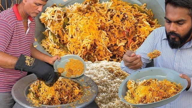 'JUMMA BIRYANI | People are Crazy for FRIDAY BIRYANI | Karachi Street Food Roadside Degi Beef Biryani'