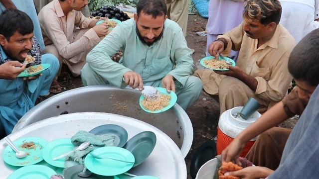 'DHABA BIRYANI | KARACHI SABZI MANDI | KARACHI STREET FOOD | STREET FOOD PAKISTAN'