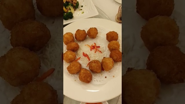 'fish roll #satisfying #friedfood #yummy #shorts'