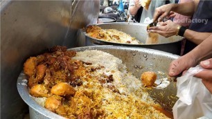 'People Crazy For Chicken Biryani | Al-Rehman Biryani Karachi Street Food Pakistan'