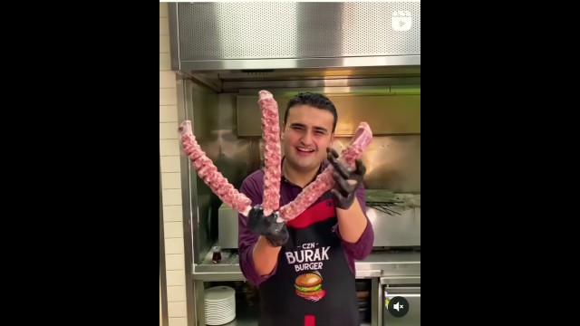 'Czn Burak new dishe Turkish chef best #food #cznburak #hamzaalistudio #shorts'