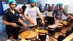 'Pakistani Food - GOAT RIBS AND MUTTON STEW Karahi Karachi Pakistan'