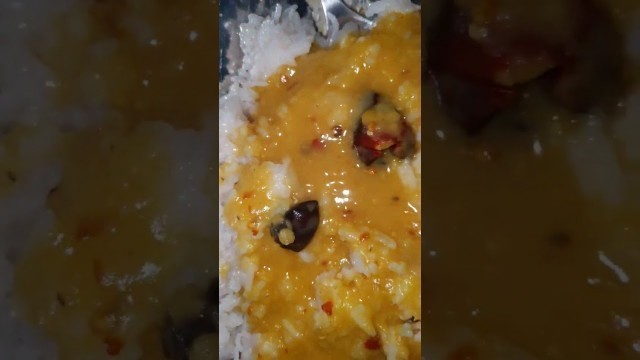 'Daal chawal most fav #food #shorts #shortsvideo #yummy #spicy #daalchawal #daalchawalrecipe'