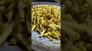 'FC Area Kay Mashoor Mamoo Chips | Karachi Street Food'