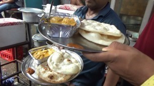 'Classic Fast Food (Tandoori Roti/Veg Rice/Paneer Butter Masala/Chili Chicken)|Dacres Lane Kolkata'