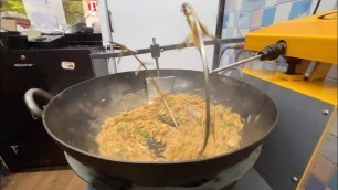 'India\'s First Automatic Egg Fried Rice Making | Indian Street Food'