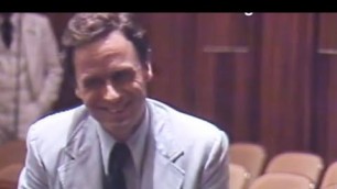 'Ted Bundy jokes about jail food with the press during court recess'