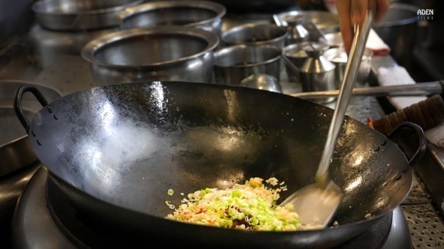 '$53 High-end Fried Rice - Wok Skills of Master Chef in Hong Kong'