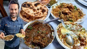 'Lajawaab Keema Meat Curry aur Chicken Biryani. 60 Years Old Shop Connaught Place. Delhi Street Food'