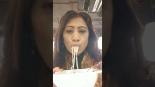 'satisfying short#viral short# mukbang, rice vermicelli ,w/ soup