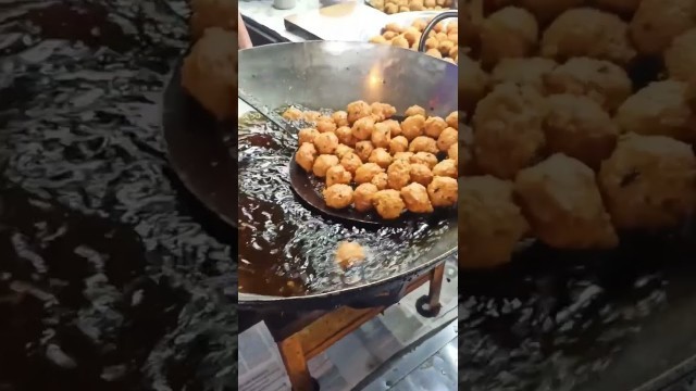 'Famous Daal vaale Ladoo of J&K | Lakhanpur | Daal Vade #food #india #youtube #shorts'