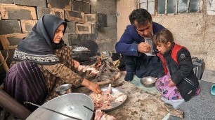 'Cooking Delicious Food for Bored Omolbanin/ Living in the Traditional Society'