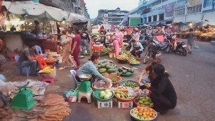 'Night Market Food At Oreussey - Various Fresh Foods For Sales And People Activities'