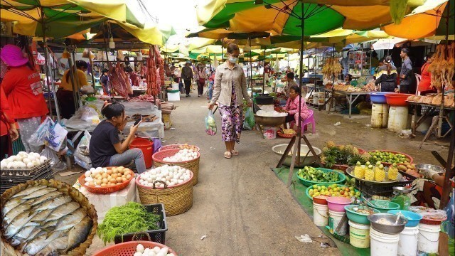 'Century Plaza Market Food Show - Morning Everyday Fresh Foods And People Activities'