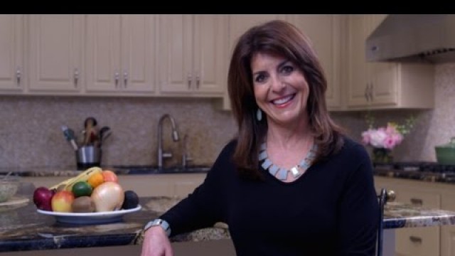 'Healthy Cooking Videos: Easy Healthy Recipes To \"WOW\" You with Holly Clegg'