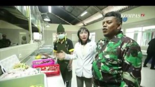 'Benoe Cicipi Makanan TNI - Food Story (Bag. 2)'