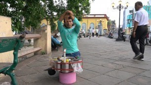 'DANCING GHOTI GOROM: Tasty Masala Ghoti Gorom With Michael Jackson Style | Indian Street Food'