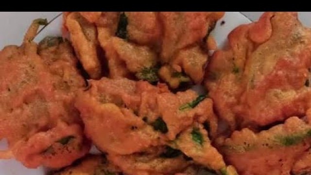 'Crispy Pakora with Malabar Spinach leaves | Pui Patar Pakora | Easy Food Channel By Khadija'