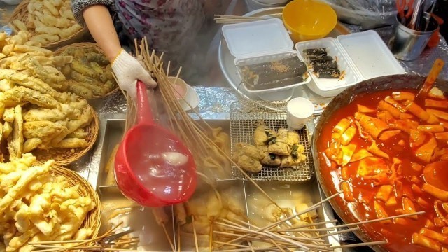 '[4K] Korean Street Food - Spicy Stir Fried Rice Cake, Assorted Tempura and Fish Cake 떡볶이, 오뎅, 튀김'