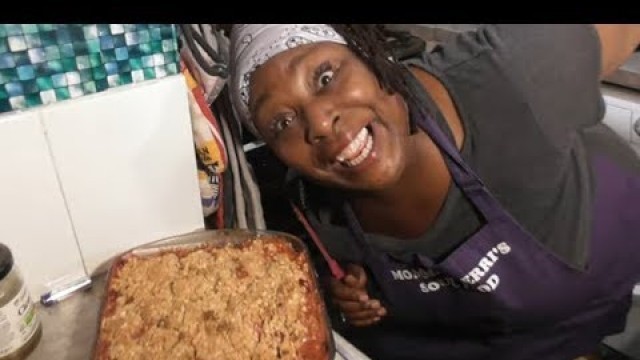 'Kitchen Nightmares Momma Cherri\'s Strawberry and Rhubarb crumble'