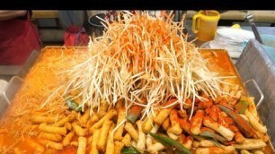 '서문시장 콩나물 매운오뎅 Spicy Fish Cake with Bean sprouts - Korean Street Food'