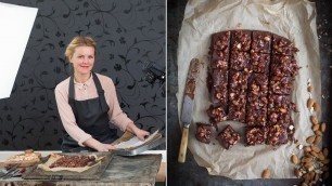 'FOOD STYLING a Tosca Brownie with Karin Bohlin'